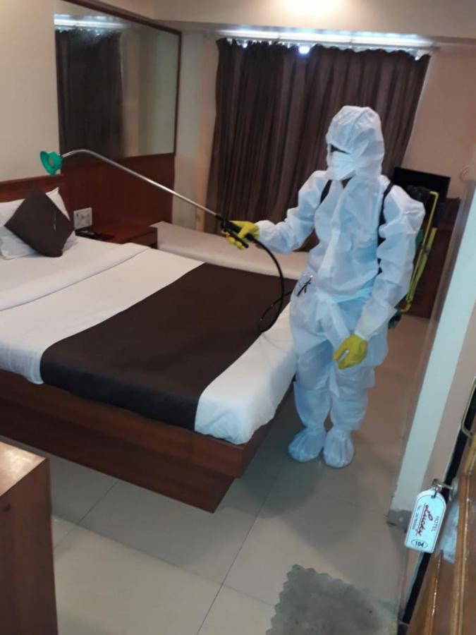 Lucky Hotel Goregaon Мумбаї Екстер'єр фото