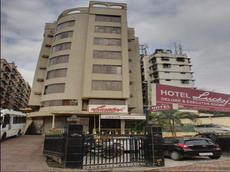 Lucky Hotel Goregaon Мумбаї Екстер'єр фото
